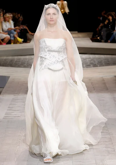 Look 17